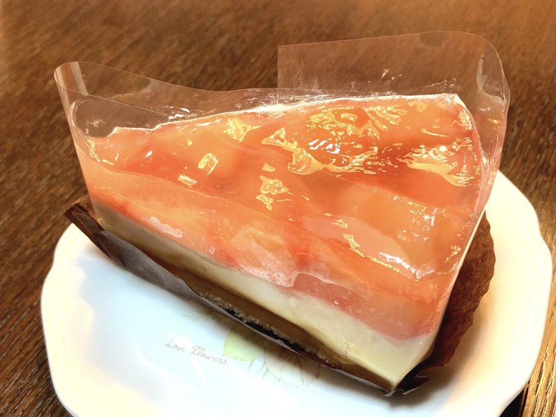 ピーチ＆ミルクケーキ（スタバ）