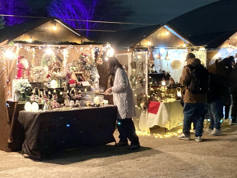 千葉公園（芝庭）クリスマスマーケット2025年