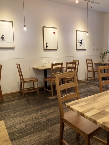 千葉市　カフェ　cafe and...　内観　写真